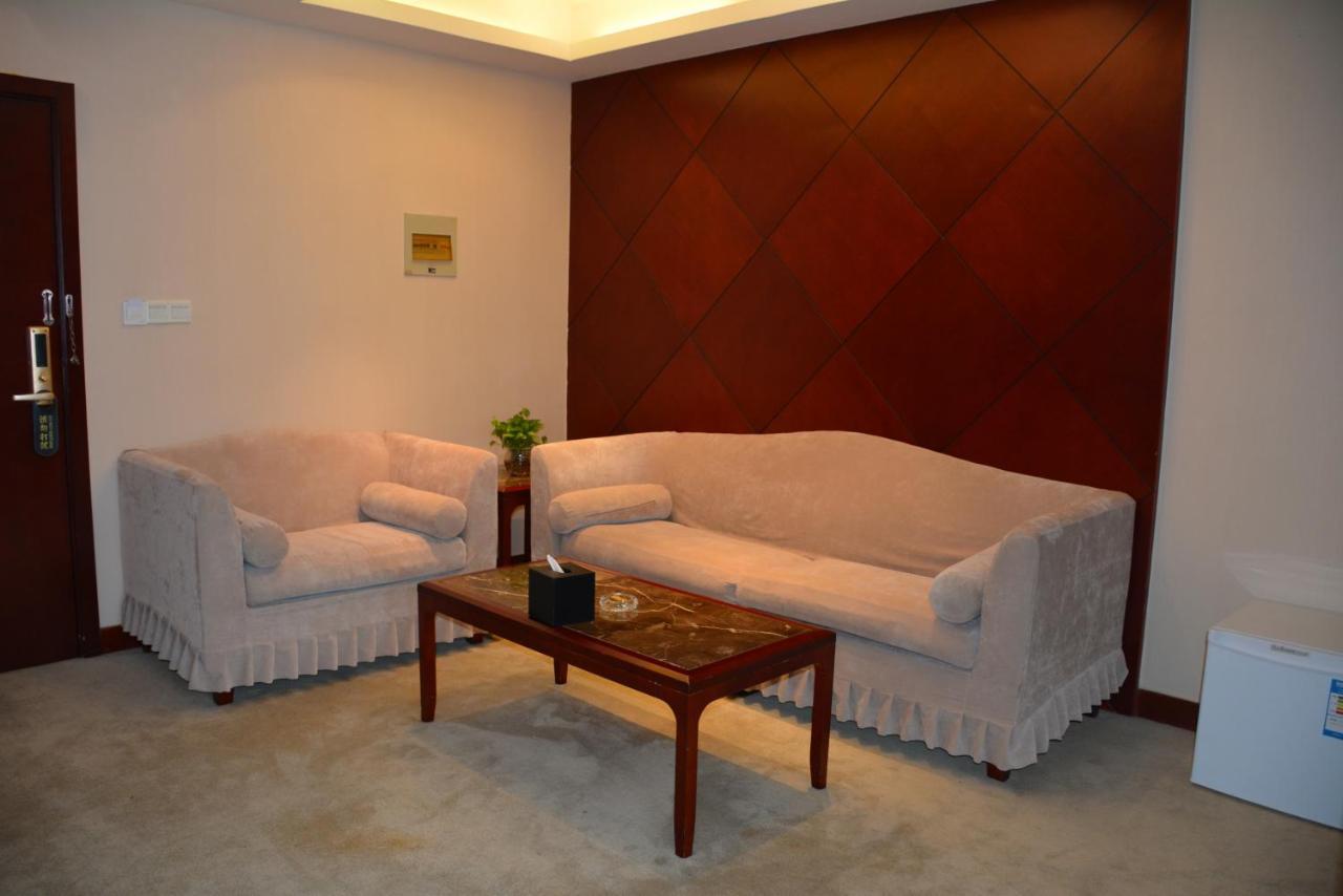 Panda Jinling Grand Hotel Nanjing  Exterior photo